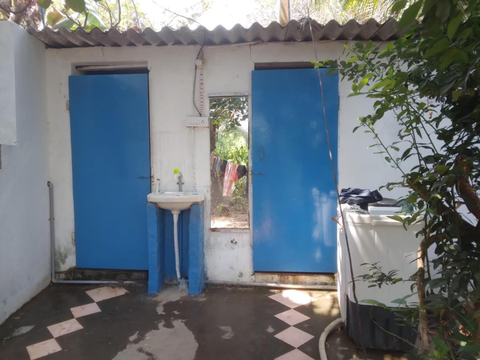 Peace Garden Inn Ауровил Екстериор снимка